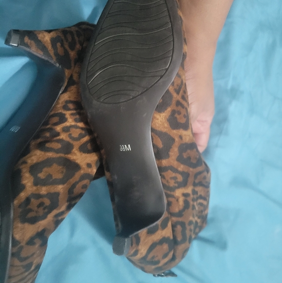 Leopard booties - Picture 8 of 10